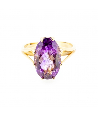 Gold ring with oval Madagascar amethyst - 1