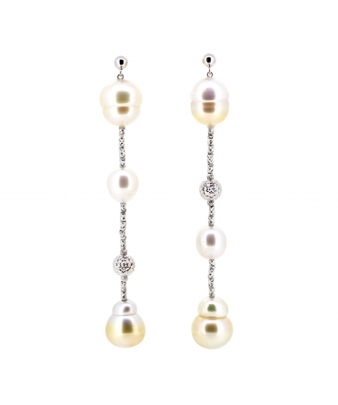 Gold stud earrings with south sea pearls - 1