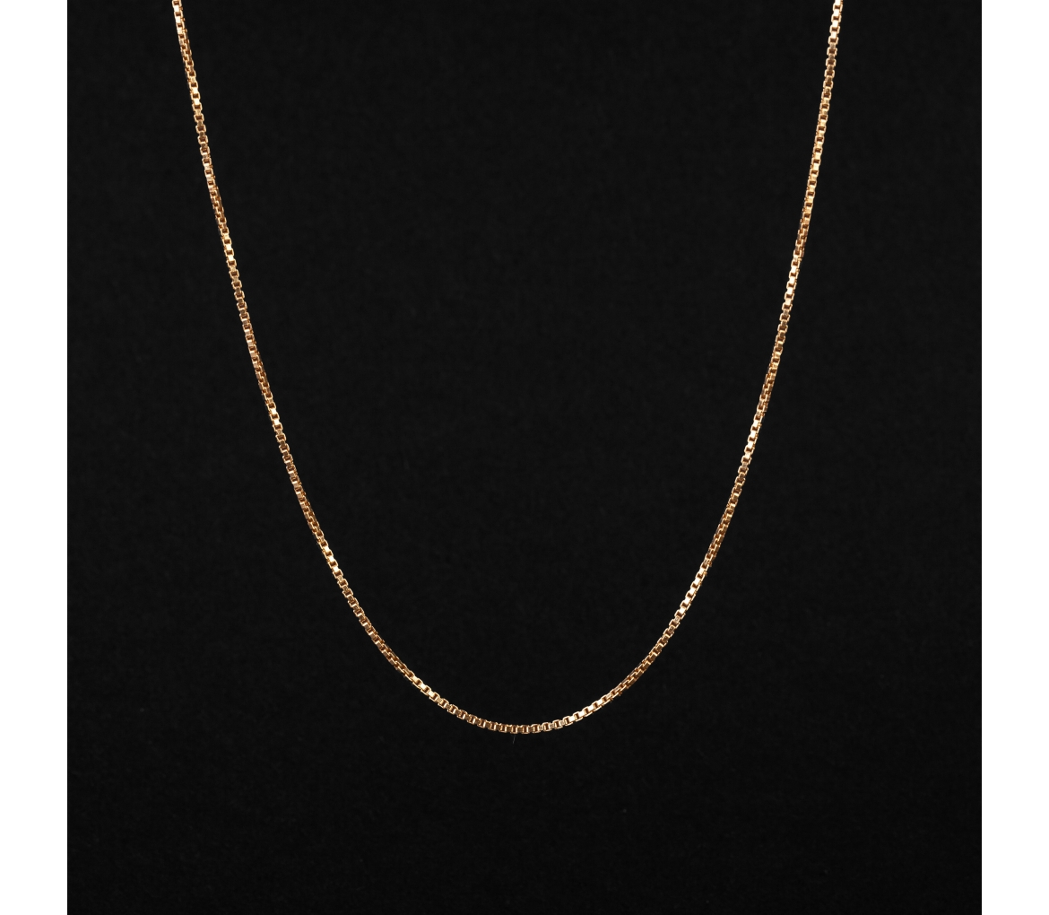 Gold vintage box chain, Italy - 1