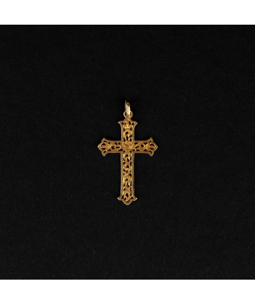 Gold rose cross pendant, first half 20th century - 1