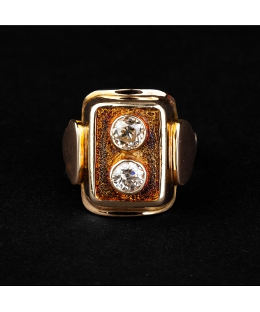 1960s gold signet ring with diamonds - 1